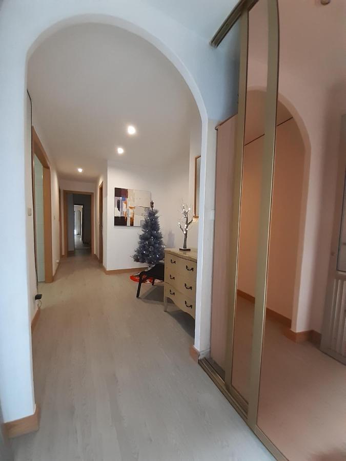 Moderno Y Centrico Apartamento En Vigo Apartment Exterior foto